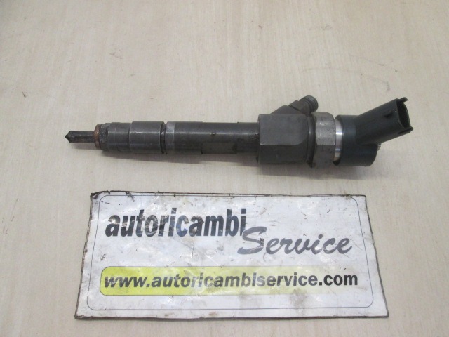 INJEKTORJI DIESEL OEM N. 8200100272 ORIGINAL REZERVNI DEL RENAULT SCENIC/GRAND SCENIC JM0/1 MK2 (2003 - 2009) DIESEL LETNIK 2003