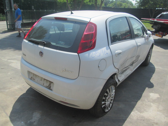 FIAT GRANDE PUNTO 1.4 M 57KW 5M 5P (2008) RICAMBIO USATO 