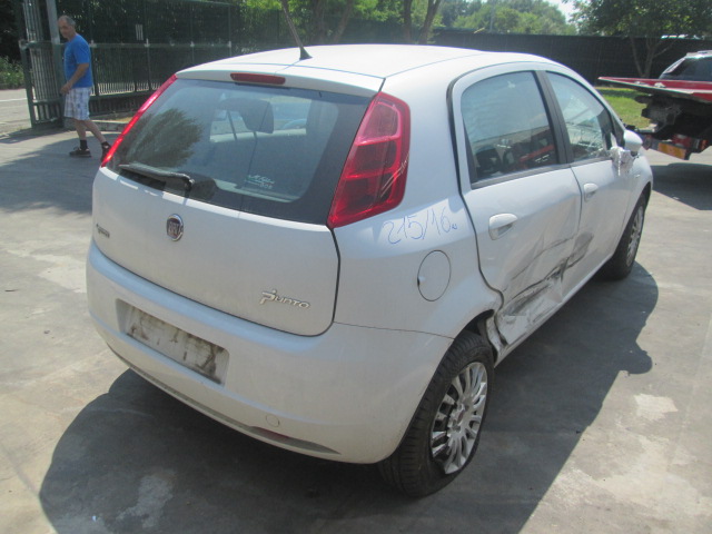 FIAT GRANDE PUNTO 1.4 M 5P 5M 57KW (2008) RICAMBI IN MAGAZZINO 