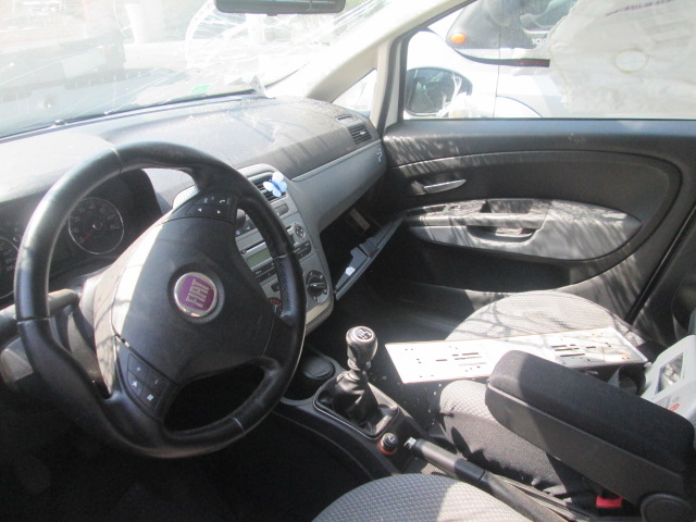 FIAT GRANDE PUNTO 1.4 M 57KW 5M 5P (2008) RICAMBIO USATO 