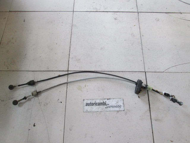 OEM N. 55556279ET ORIGINAL REZERVNI DEL OPEL VECTRA C Z02 BER/SW (2002 - 2006) DIESEL LETNIK 2004