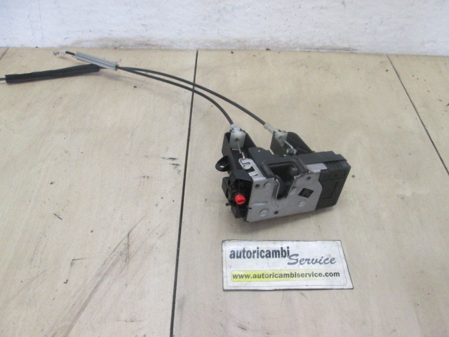 CENTRALNO ZAKLEPANJE ZADNJIH DESNIH VRAT OEM N. 13157759 ORIGINAL REZERVNI DEL OPEL VECTRA C Z02 BER/SW (2002 - 2006) DIESEL LETNIK 2004