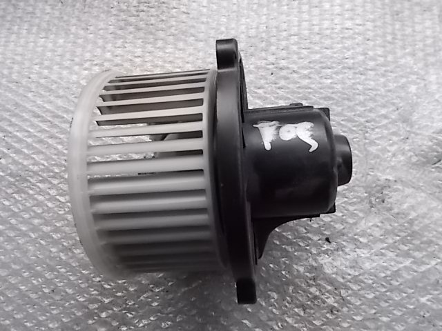 VENTILATOR  KABINE  OEM N.  ORIGINAL REZERVNI DEL KIA CARNIVAL GQ MK1 (1998 - 2006)DIESEL LETNIK 2000