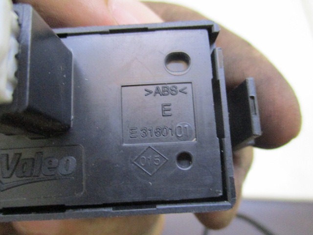 STIKALO VARNOSTNIH ZMIGAVCEV  OEM N. E31601 ORIGINAL REZERVNI DEL RENAULT CLIO BR0//1 CR0/1 KR0/1 MK3 R (05/2009 - 2013) BENZINA/GPL LETNIK 2012