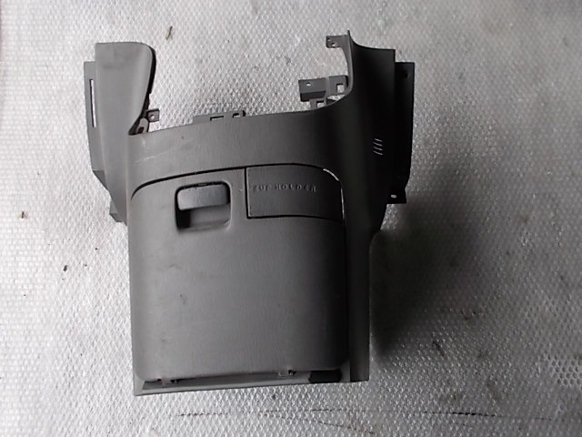 PREDAL ZA DOKUMENTE OEM N.  ORIGINAL REZERVNI DEL KIA CARNIVAL GQ MK1 (1998 - 2006)DIESEL LETNIK 2000