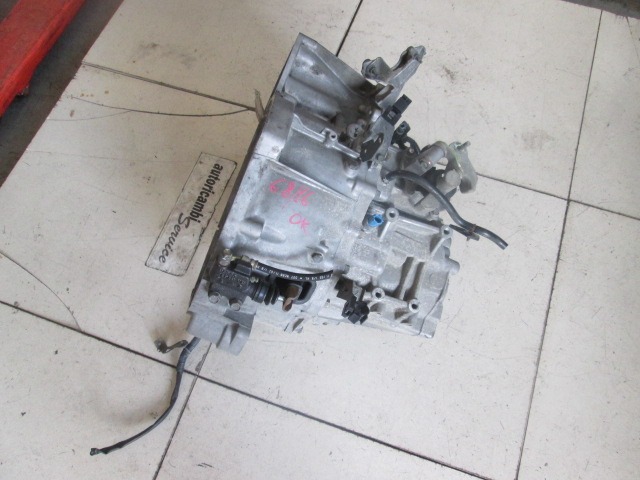 ROCNI MENJALNIK OEM N. 32010EQ06C ORIGINAL REZERVNI DEL NISSAN X-TRAIL T30 (2001 - 08/2007) DIESEL LETNIK 2004