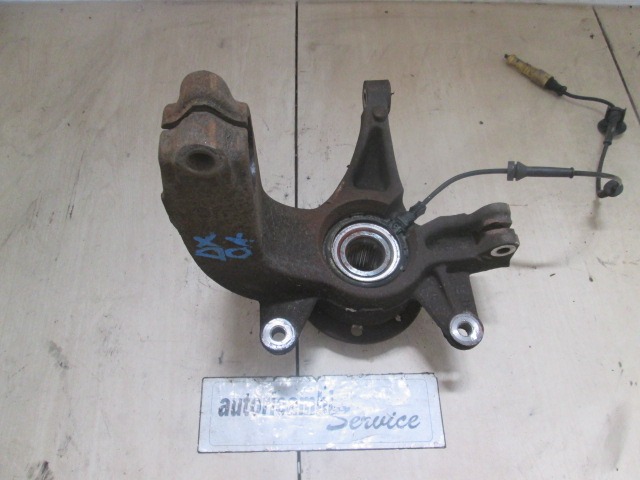 VRTLJIVI LEZAJ DESNO / PESTO KOLESA Z LEZAJEM SPREDAJ OEM N. 8200297033 ORIGINAL REZERVNI DEL RENAULT MEGANE MK2 BM0/1 CM0/1 EM0/1 KM0/1 LM0/1 BER/GRANDTOUR  (10/2002 - 02/2006) DIESEL LETNIK 2004