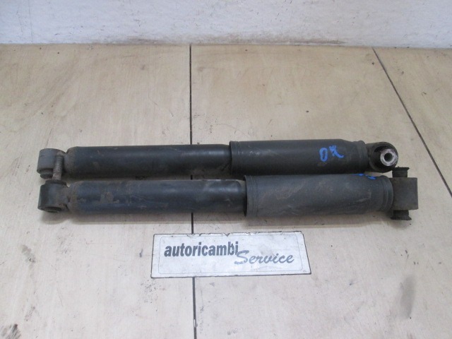 ZADNJI AMORTIZERJI OEM N. 8200320495 ORIGINAL REZERVNI DEL RENAULT MEGANE MK2 BM0/1 CM0/1 EM0/1 KM0/1 LM0/1 BER/GRANDTOUR  (10/2002 - 02/2006) DIESEL LETNIK 2004