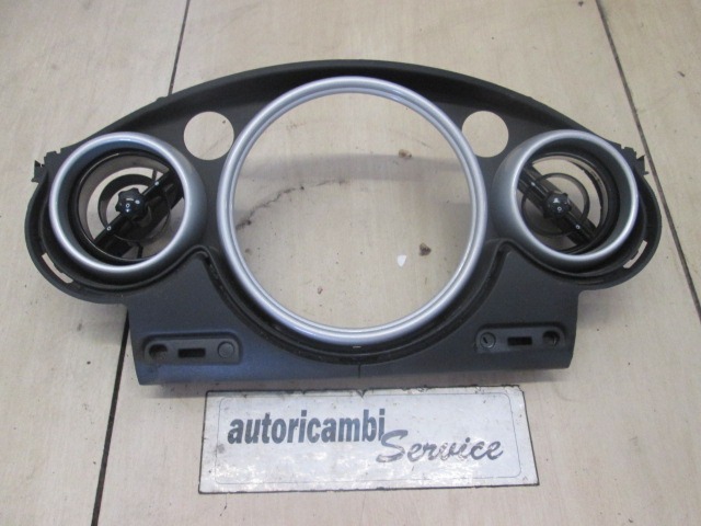 ARMATURNA PLOSCA S POMISLJAJI OEM N. 51457055702 ORIGINAL REZERVNI DEL MINI ONE / COOPER / COOPER S R50 R52 R53 (2001-2006) BENZINA/GPL LETNIK 2002