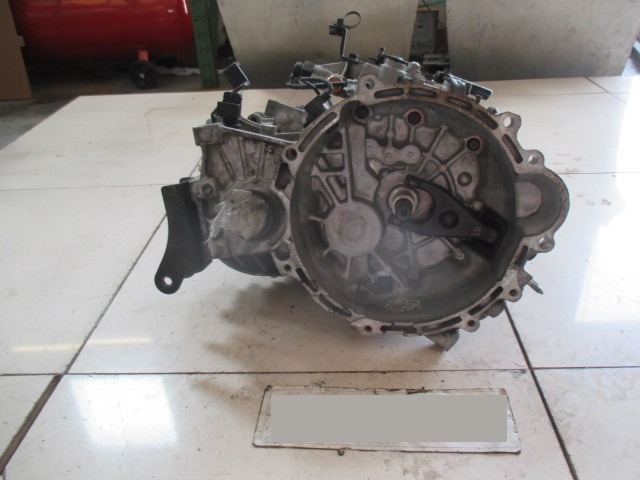 ROCNI MENJALNIK OEM N. P61759-206281 ORIGINAL REZERVNI DEL HYUNDAI GETZ TB R (02/2006 - 2008) DIESEL LETNIK 2007