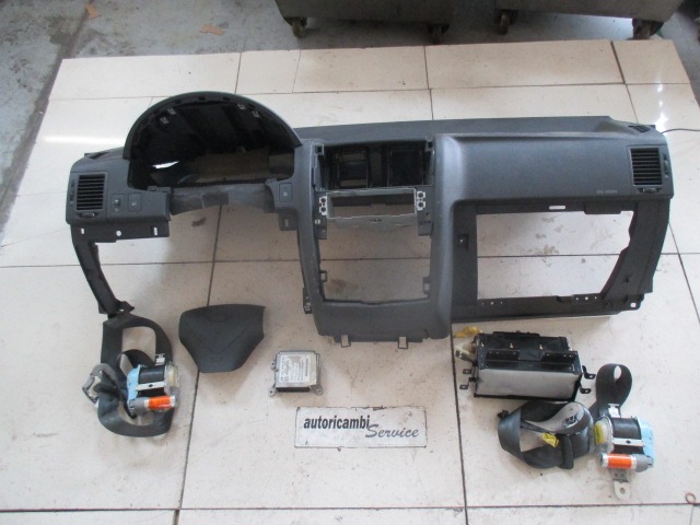 KIT AIRBAG KOMPLET OEM N. 19918 KIT AIRBAG COMPLETO ORIGINAL REZERVNI DEL HYUNDAI GETZ TB R (02/2006 - 2008) DIESEL LETNIK 2007