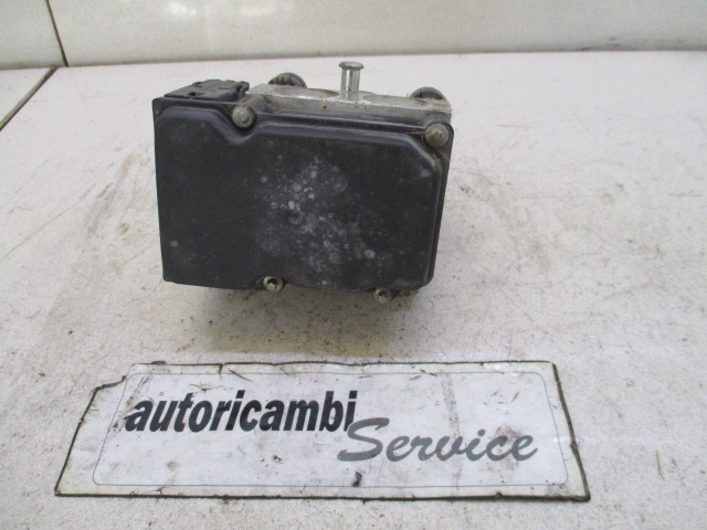 ABS AGREGAT S PUMPO OEM N. 55700423 ORIGINAL REZERVNI DEL FIAT GRANDE PUNTO 199 (2005 - 2012) BENZINA LETNIK 2006