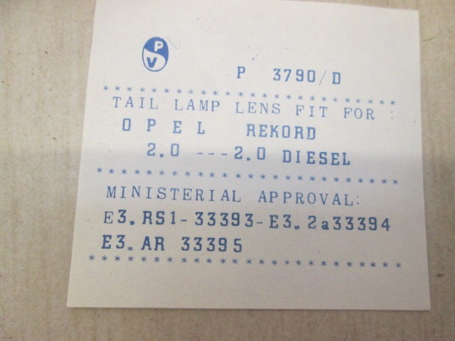 ZADNJI DESNI ZAROMETI OEM N. P3790D ORIGINAL REZERVNI DEL OPEL REKORD D (1972 - 1977)BENZINA LETNIK 1972