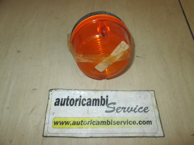 SPREDNJI INDIKATOR OEM N. 15806000 ORIGINAL REZERVNI DEL FIAT 625 (1965 - 1972)DIESEL LETNIK 1970