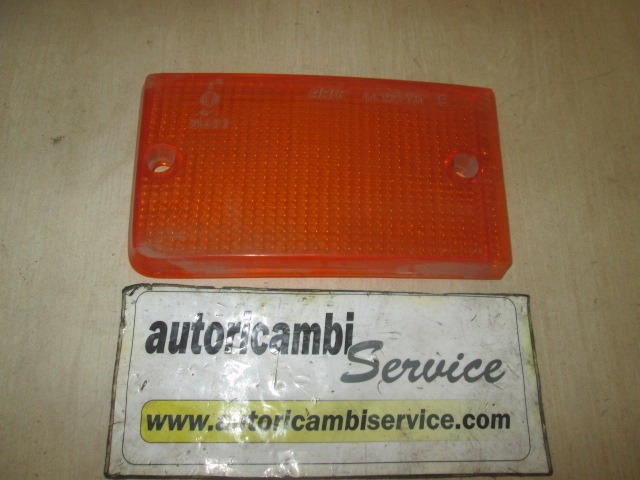SPREDNJI INDIKATOR OEM N. 44161131 ORIGINAL REZERVNI DEL FIAT 132 (1972 - 1981)BENZINA LETNIK 1974