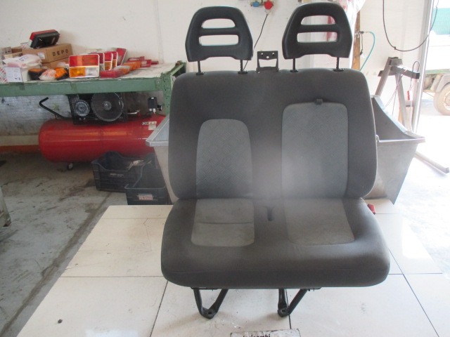 SPREDNJI DESNI SEDE? BLAGO OEM N. SEADTCTJUMPERMK1FG2P ORIGINAL REZERVNI DEL CITROEN JUMPER MK1 (1994 - 2006) DIESEL LETNIK 2005