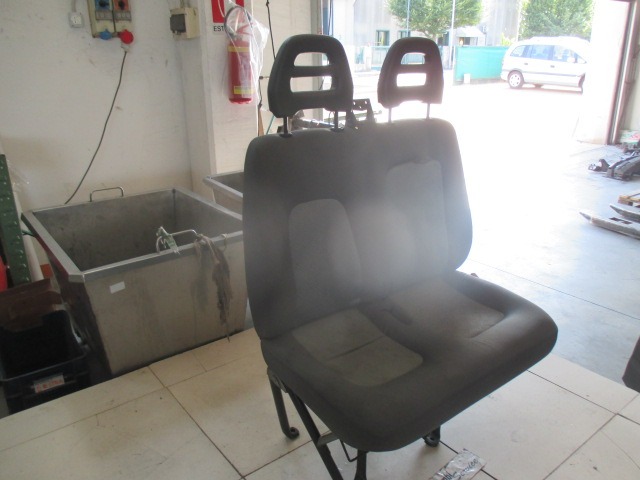 SPREDNJI DESNI SEDE? BLAGO OEM N. SEADTCTJUMPERMK1FG2P ORIGINAL REZERVNI DEL CITROEN JUMPER MK1 (1994 - 2006) DIESEL LETNIK 2005