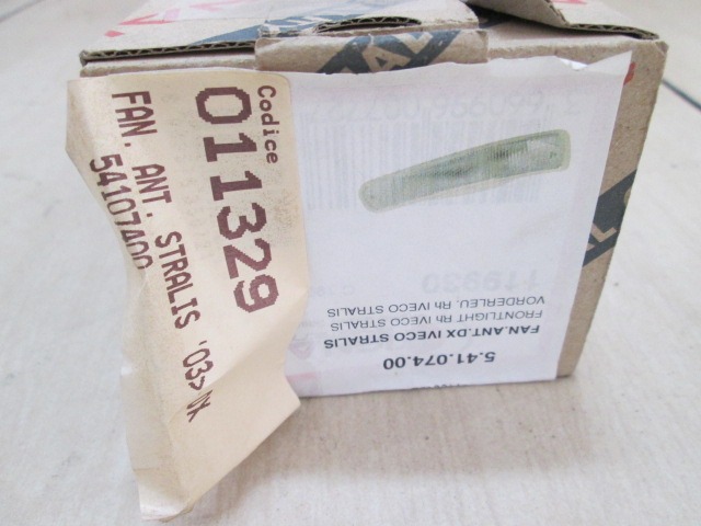 SPREDNJI INDIKATOR OEM N. 42555022 ORIGINAL REZERVNI DEL IVECO STRALIS MK1 (2002 - 2007)DIESEL LETNIK 2002