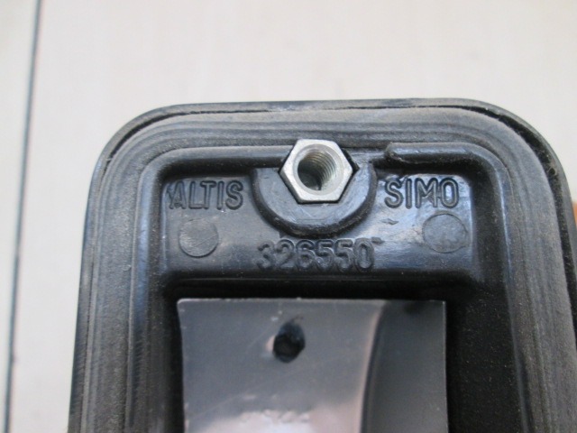 SPREDNJI INDIKATOR OEM N. 12041000 ORIGINAL REZERVNI DEL FIAT 128 (1969 - 1983)BENZINA LETNIK 1969
