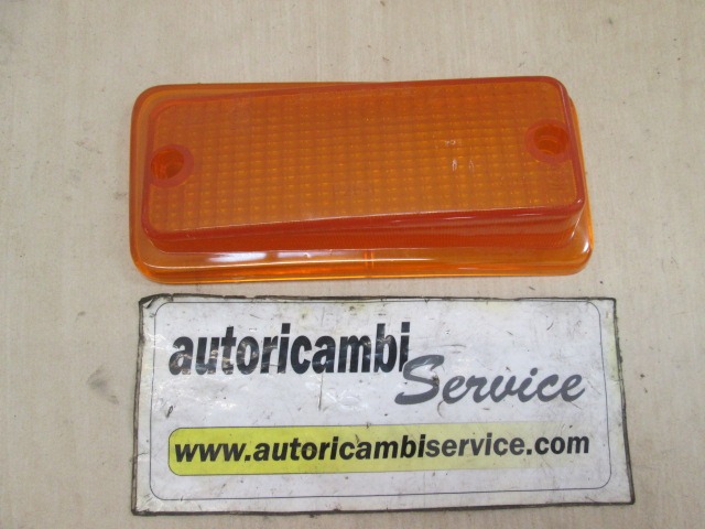 SPREDNJI INDIKATOR OEM N. 11135130 ORIGINAL REZERVNI DEL FIAT 126 (1972 - 1991)BENZINA LETNIK 1976