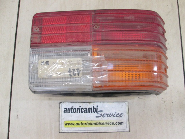 ZADNJI DESNI ZAROMETI OEM N. 17082000 ORIGINAL REZERVNI DEL FIAT 127 (1971 - 1987)DIESEL LETNIK 1981