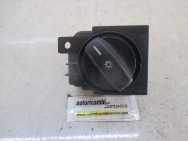 GLAVNO STIKALO LUCI OEM N. 1695452204 ORIGINAL REZERVNI DEL MERCEDES CLASSE A W169 5P C169 3P (2004 - 04/2008) DIESEL LETNIK 2006