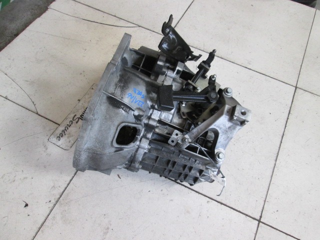 ROCNI MENJALNIK OEM N. 3M5R-7F96-YF ORIGINAL REZERVNI DEL FORD FOCUS DA HCP DP MK2 R BER/SW (2008 - 2011) DIESEL LETNIK 2008