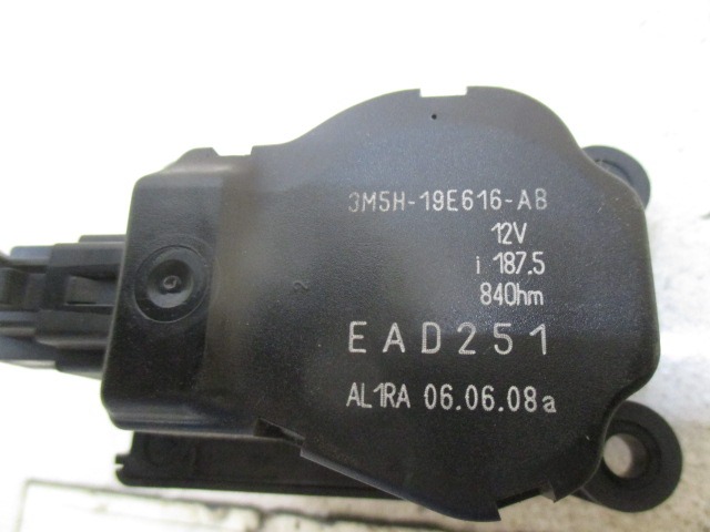 MOTORCEK OGREVANJA OEM N. 118503 ORIGINAL REZERVNI DEL FORD FOCUS DA HCP DP MK2 R BER/SW (2008 - 2011) DIESEL LETNIK 2008