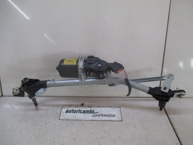 MOTORCEK PREDNJIH BRISALCEV OEM N. 288000001R ORIGINAL REZERVNI DEL RENAULT MEGANE MK3 BZ0/1 B3 DZ0/1 KZ0/1 BER/SPORTOUR/ESTATE (2009 - 2015) DIESEL LETNIK 2011