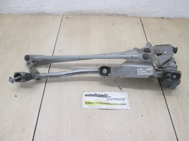 MOTORCEK PREDNJIH BRISALCEV OEM N. 8A6117500AG ORIGINAL REZERVNI DEL FORD FIESTA CB1 CNN MK6 (09/2008 - 11/2012) BENZINA LETNIK 2012