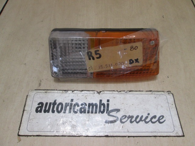 SPREDNJI INDIKATOR OEM N. 15511000 ORIGINAL REZERVNI DEL RENAULT 5 122 (1972 - 1984)BENZINA LETNIK 1972