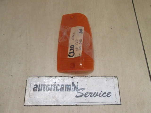 SPREDNJI INDIKATOR OEM N.  ORIGINAL REZERVNI DEL RENAULT 14 121 (1976 - 1983)BENZINA LETNIK 1967