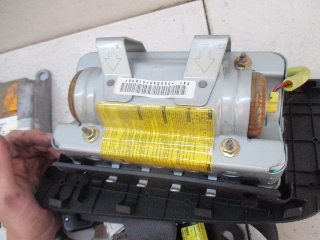 89170-44050 KIT AIRBAG COMPLETO TOYOTA AVENSIS VERSO 2.0 D 85KW 5M 5P (2002) RICAMBIO USATO 231000-2460 