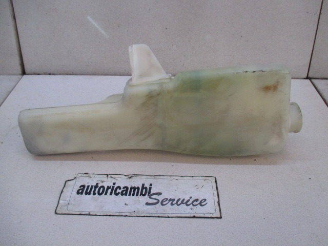 HLADILNA VODA ZA RADIJATORJE OEM N. MB924955 ORIGINAL REZERVNI DEL MITSUBISHI SPACESTAR DG_A (1998 - 2005) BENZINA LETNIK 2002