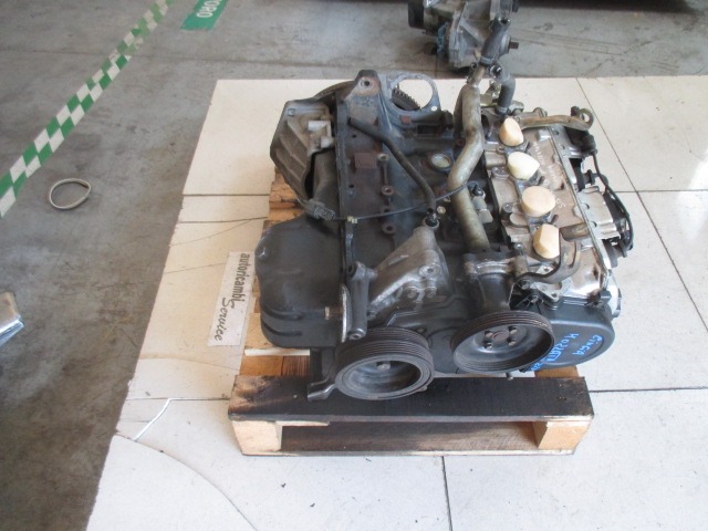 MOTOR OEM N. 4G13 ORIGINAL REZERVNI DEL MITSUBISHI SPACESTAR DG_A (1998 - 2005) BENZINA LETNIK 2002