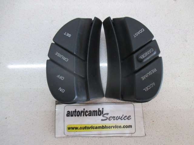 MULTIFUNKCIJSKI VOLAN OEM N. 04760352AD ORIGINAL REZERVNI DEL CHRYSLER VOYAGER/GRAN VOYAGER RG RS MK4 (2001 - 2007) BENZINA LETNIK 2001