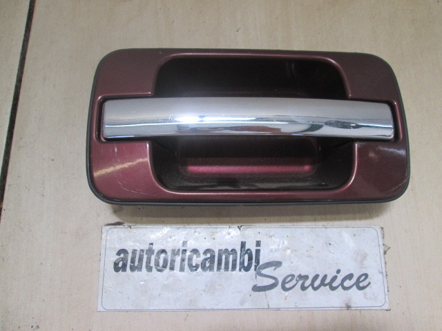 ZUNANJA KLJUKA ZADNJA DESNA VRATA OEM N. 8972906501 ORIGINAL REZERVNI DEL ISUZU TROOPER MK3 (2001 - 2003) DIESEL LETNIK 2001