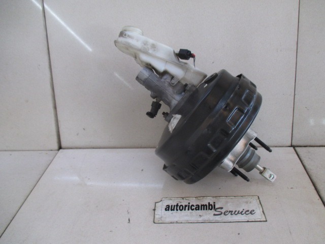 SERVO OJACEVALNIK ZAVOR S PUMPO OEM N. 8V41-2B195AG ORIGINAL REZERVNI DEL FORD KUGA MK1 (05/2008 - 2012) DIESEL LETNIK 2012
