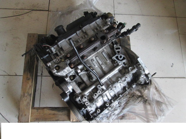 MOTOR OEM N. 8HX ORIGINAL REZERVNI DEL PEUGEOT 206 / 206 CC 2A/C 2D 2E/K R (2003 - 10/2008) DIESEL LETNIK 2004