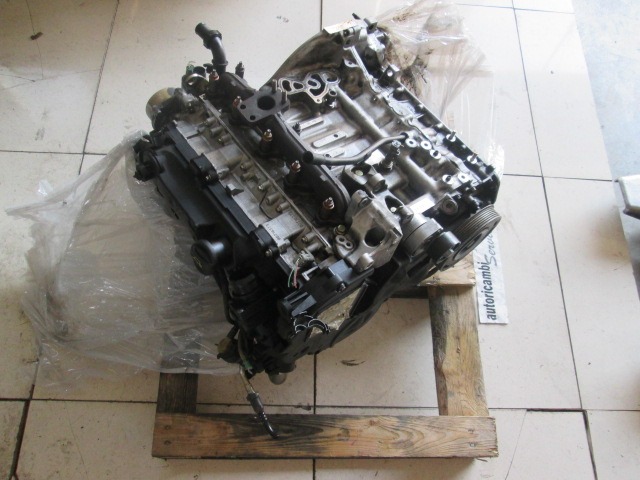 MOTOR OEM N. 8HX ORIGINAL REZERVNI DEL PEUGEOT 206 / 206 CC 2A/C 2D 2E/K R (2003 - 10/2008) DIESEL LETNIK 2004