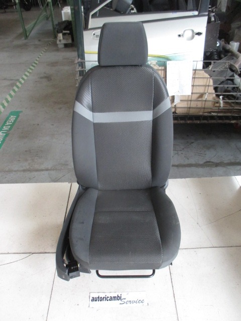 SPREDNJI DESNI SEDE? BLAGO OEM N. SEADTFDKUGAMK1SV5P ORIGINAL REZERVNI DEL FORD KUGA MK1 (05/2008 - 2012) DIESEL LETNIK 2012