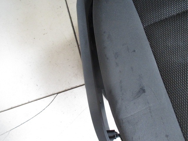 SPREDNJI DESNI SEDE? BLAGO OEM N. SEADTFDKUGAMK1SV5P ORIGINAL REZERVNI DEL FORD KUGA MK1 (05/2008 - 2012) DIESEL LETNIK 2012