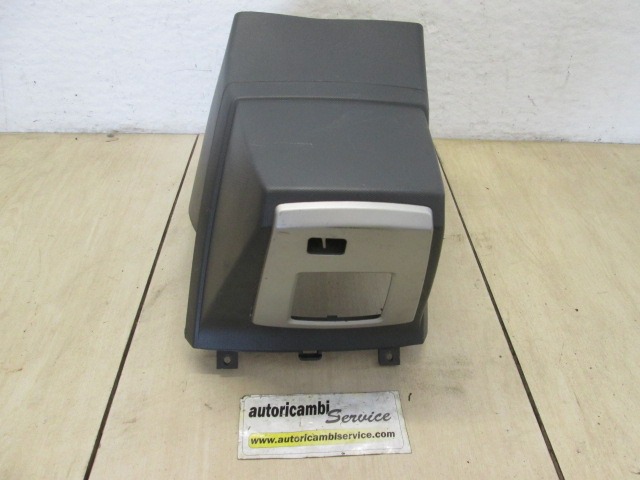 PLASTIKA MED SEDEZI BREZ NASLONJALA ROK OEM N. 554340F010B0 ORIGINAL REZERVNI DEL TOYOTA COROLLA VERSO ZER ZZE12 R1 (2004 - 2009) BENZINA LETNIK 2005