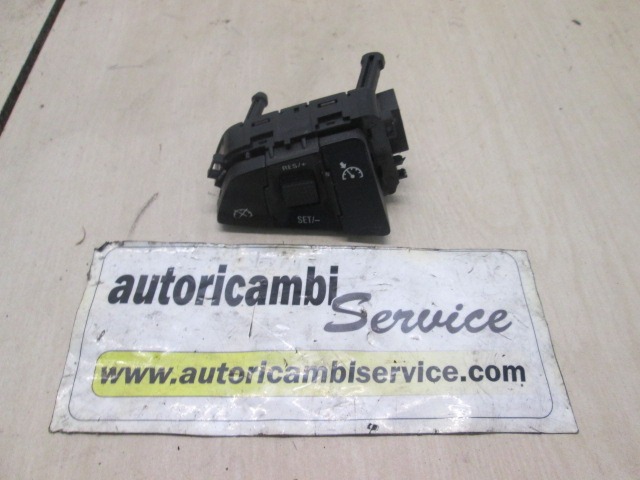 MULTIFUNKCIJSKI VOLAN OEM N. 10477 Comandi volante multifunzione ORIGINAL REZERVNI DEL OPEL ASTRA J P10 5P/3P/SW (2010 - 2015) DIESEL LETNIK 2011