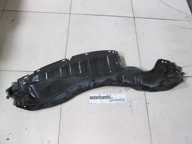 RE?ETKA POD VETROBRANSKIM STEKLOM OEM N. 557010D090 ORIGINAL REZERVNI DEL TOYOTA YARIS P9 MK2 (01/2006 - 2009) BENZINA LETNIK 2007