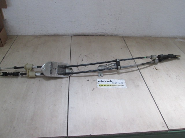ZAJLE MENJALNIKA OEM N. 3388200D090 ORIGINAL REZERVNI DEL TOYOTA YARIS P9 MK2 (01/2006 - 2009) BENZINA LETNIK 2007