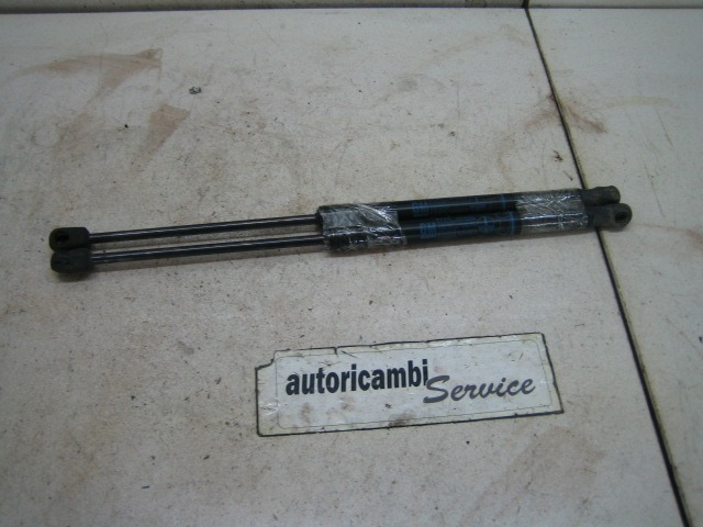 AMORTIZERJI PRTLJAZNIH VRAT  OEM N. 24463829 ORIGINAL REZERVNI DEL OPEL ASTRA H A04 L48 L08 L35 L67 R 5P/3P/SW (2007 - 2010) BENZINA LETNIK 2008