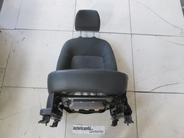 SPREDNJI DESNI SEDE? BLAGO OEM N. SEADTHYI10PAMK1RBR5P ORIGINAL REZERVNI DEL HYUNDAI I10 PA MK1 R (2010- 2013) BENZINA LETNIK 2012