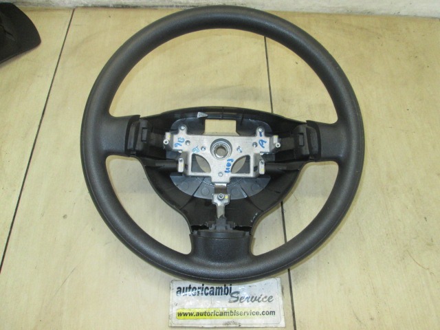 VOLAN OEM N. 561130X600 ORIGINAL REZERVNI DEL HYUNDAI I10 PA MK1 R (2010- 2013) BENZINA LETNIK 2012