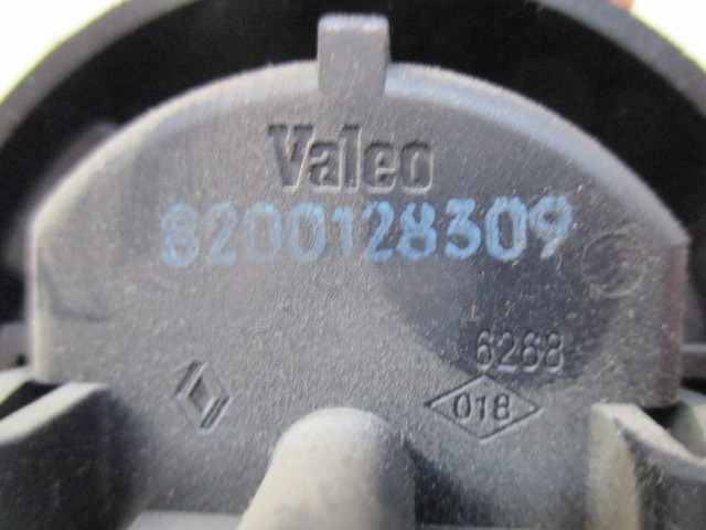 GLAVNO STIKALO LUCI OEM N. 8200128309 ORIGINAL REZERVNI DEL RENAULT KANGOO KC0/1 MK1 R (2003-2008) DIESEL LETNIK 2005